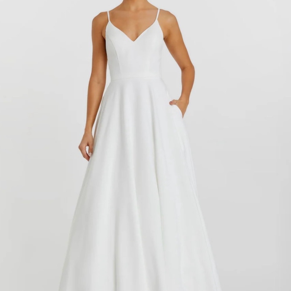Ieena for MacDuggal wedding dress Brand new with tags